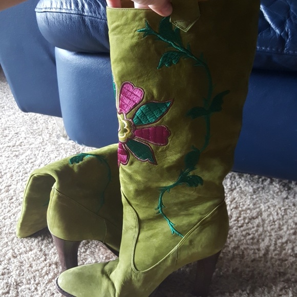 Leather embellish boots - Picture 4 of 5