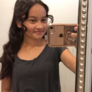 Meet your Posher, Bethzy