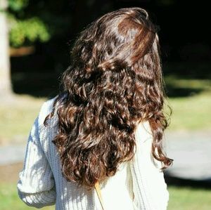 Meet your Posher, Chaya