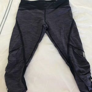 Lululemon crops!