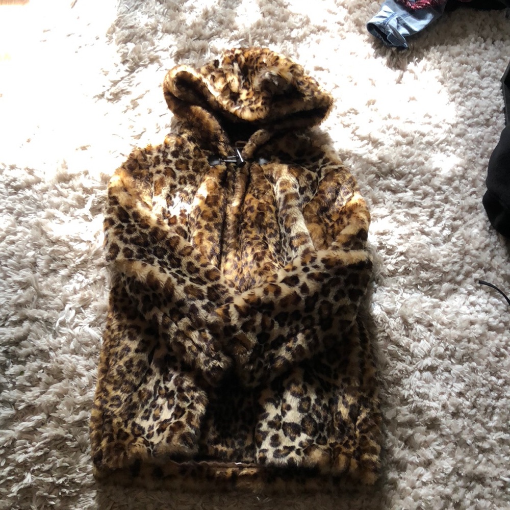 Fuzzy Leopard Print Coat