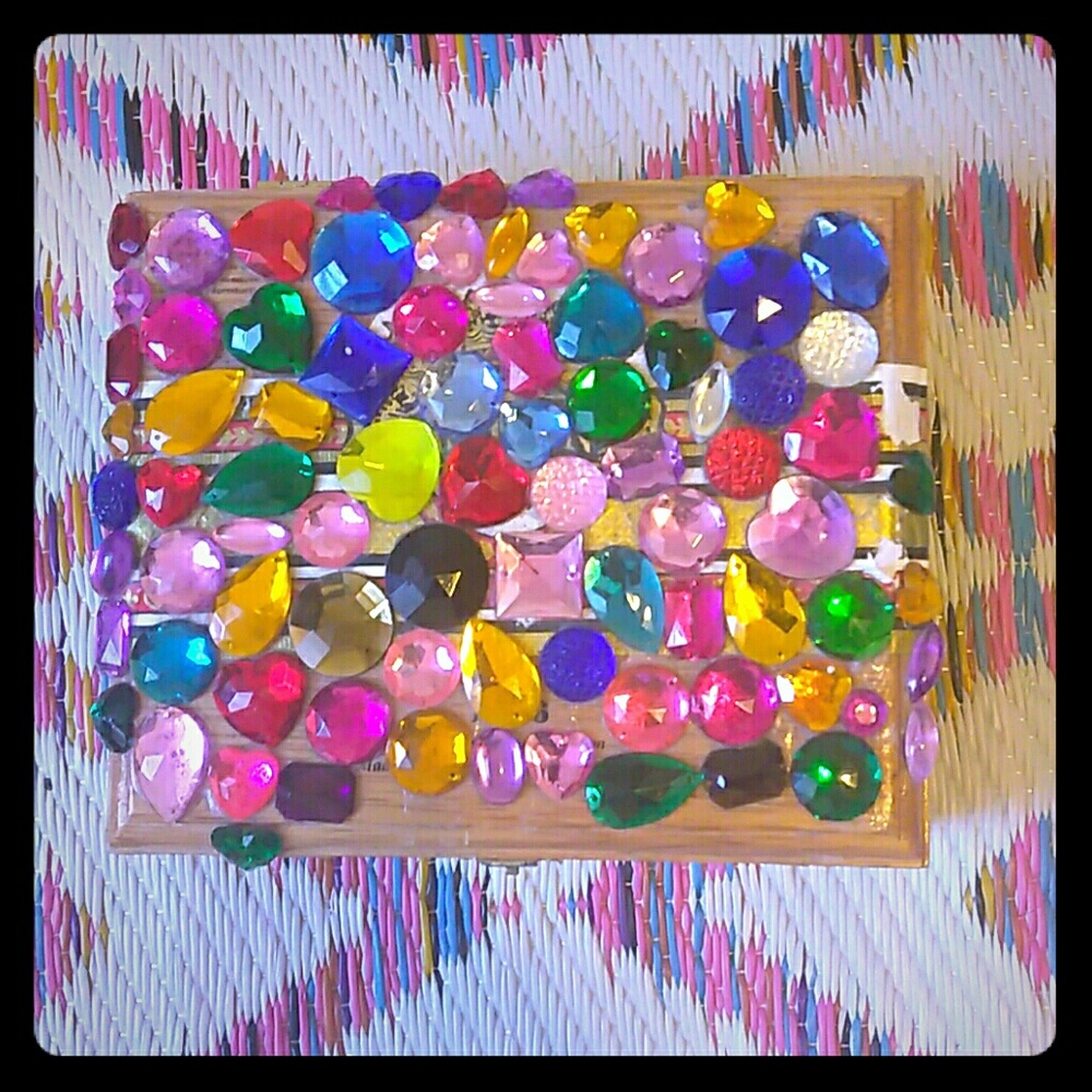 This is a jewelry box