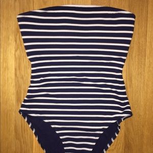 Strapless One-piece Bathing Suit