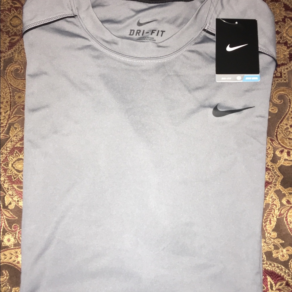 Awesome Nike Dri-Fit Grey & Black Shirt NWT XXL
