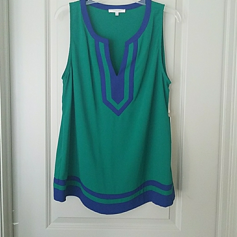 Sleeveless blouse