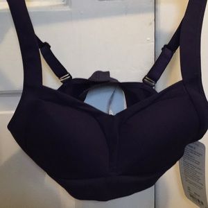 § Lululemom Ta Ta Tamer III.