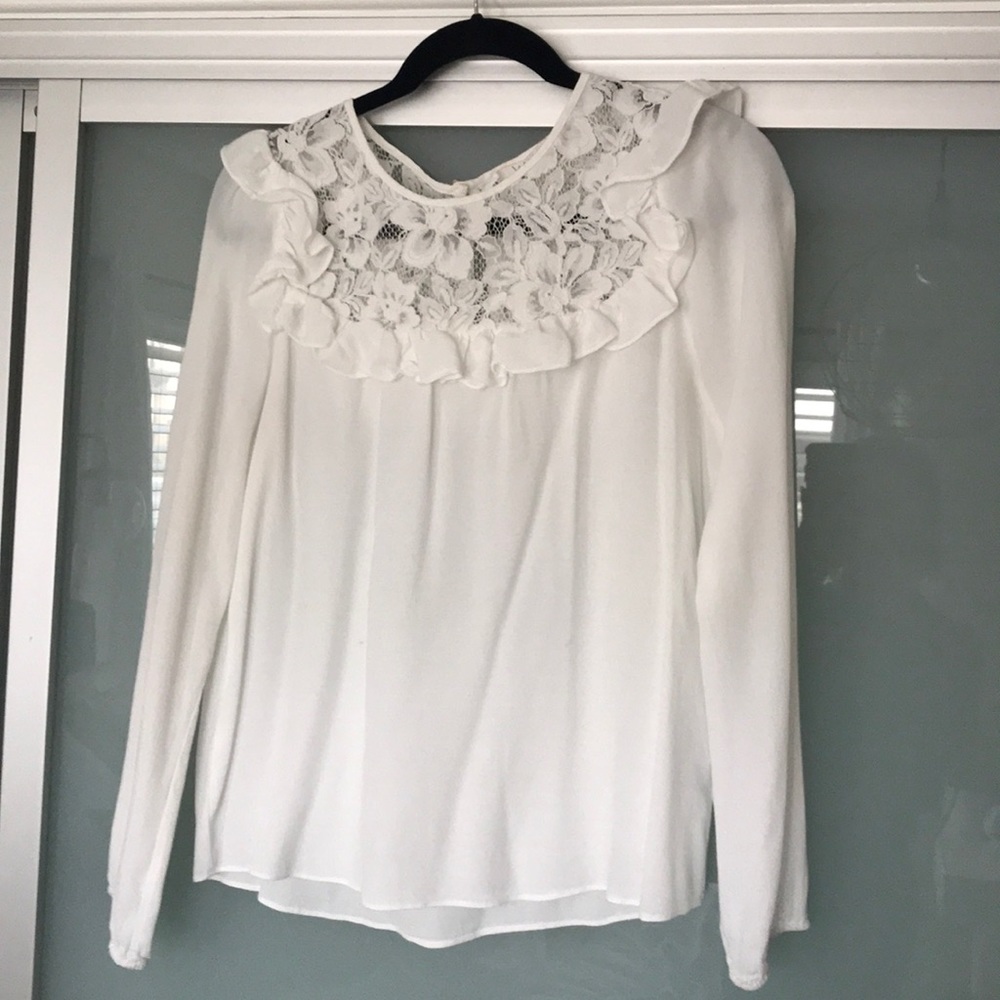 White top with lace trim