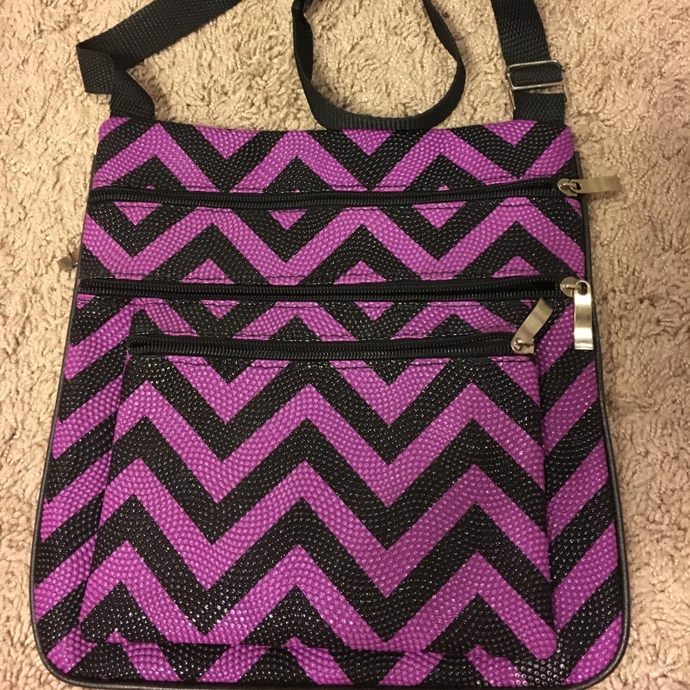 4 pocket crossbody purse