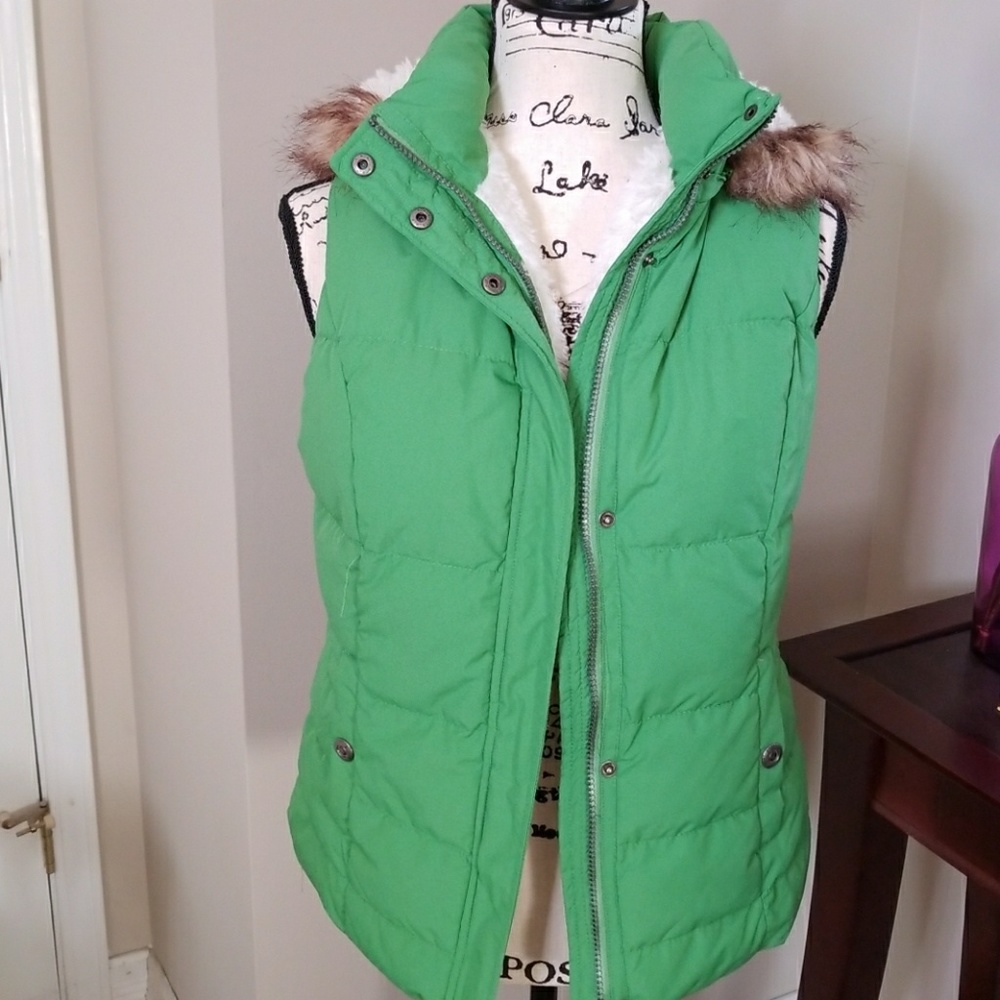 Puffer Vest with hood