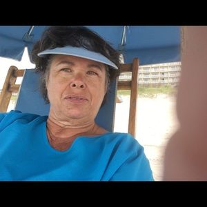 Meet your Posher, Brenda