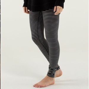 Wunder Under Parallel Stripe