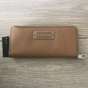 NWT!  leather Marc by Marc Jacobs wallet