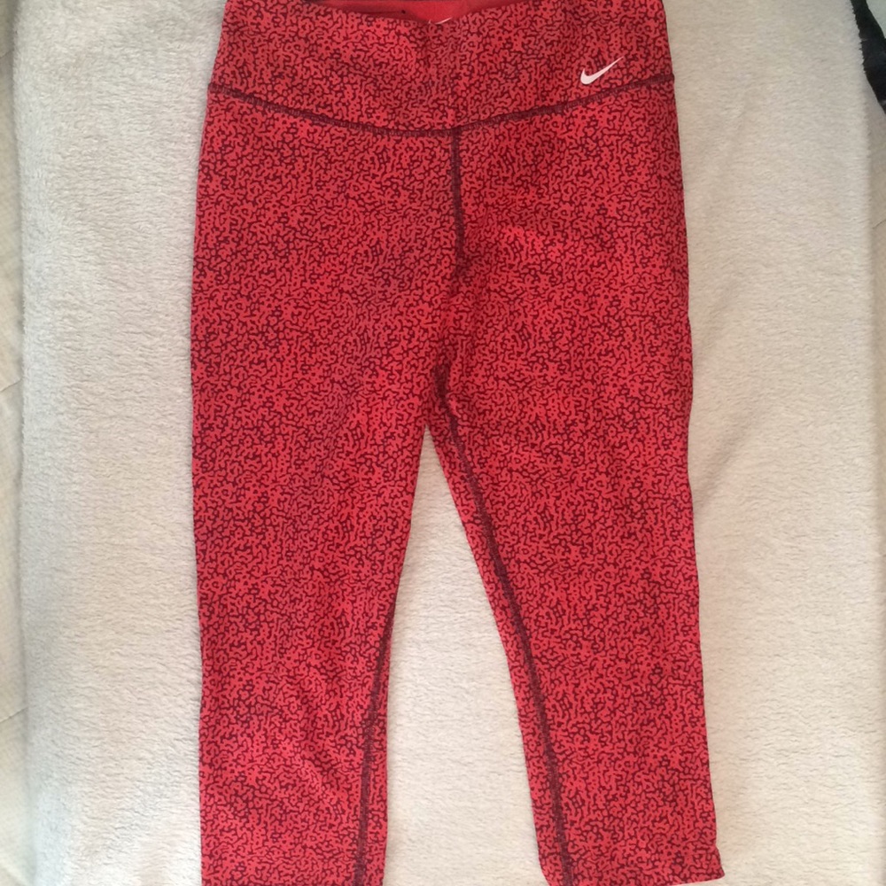 Nike dri fit red Capri leggings M