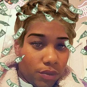 Meet your Posher, Evonne