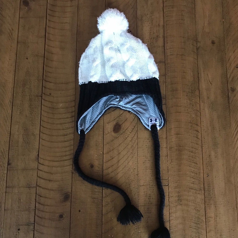Under Armour Pom Beanie