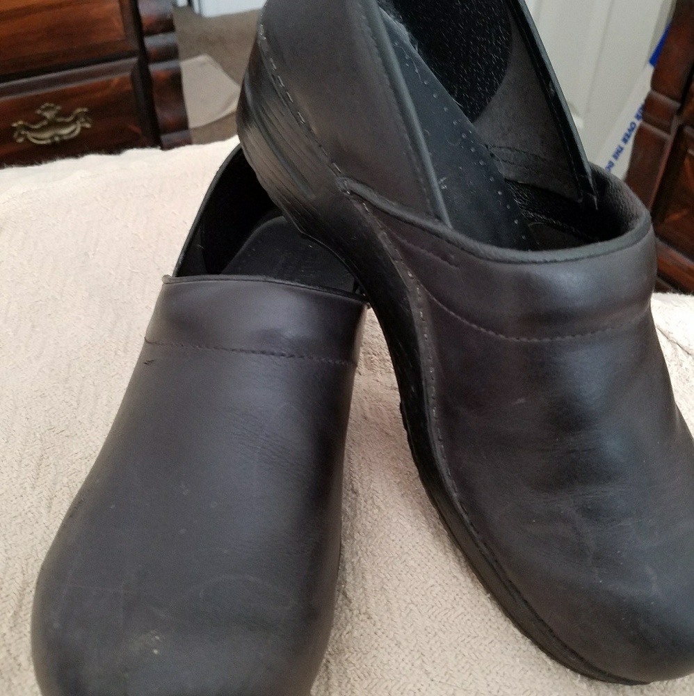 Sanita clogs