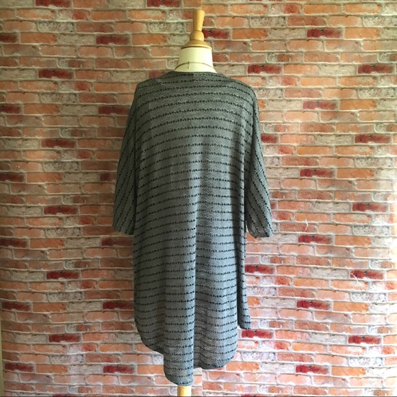 Lularoe Black & Gray Lindsay kimono cardigan - Picture 3 of 4
