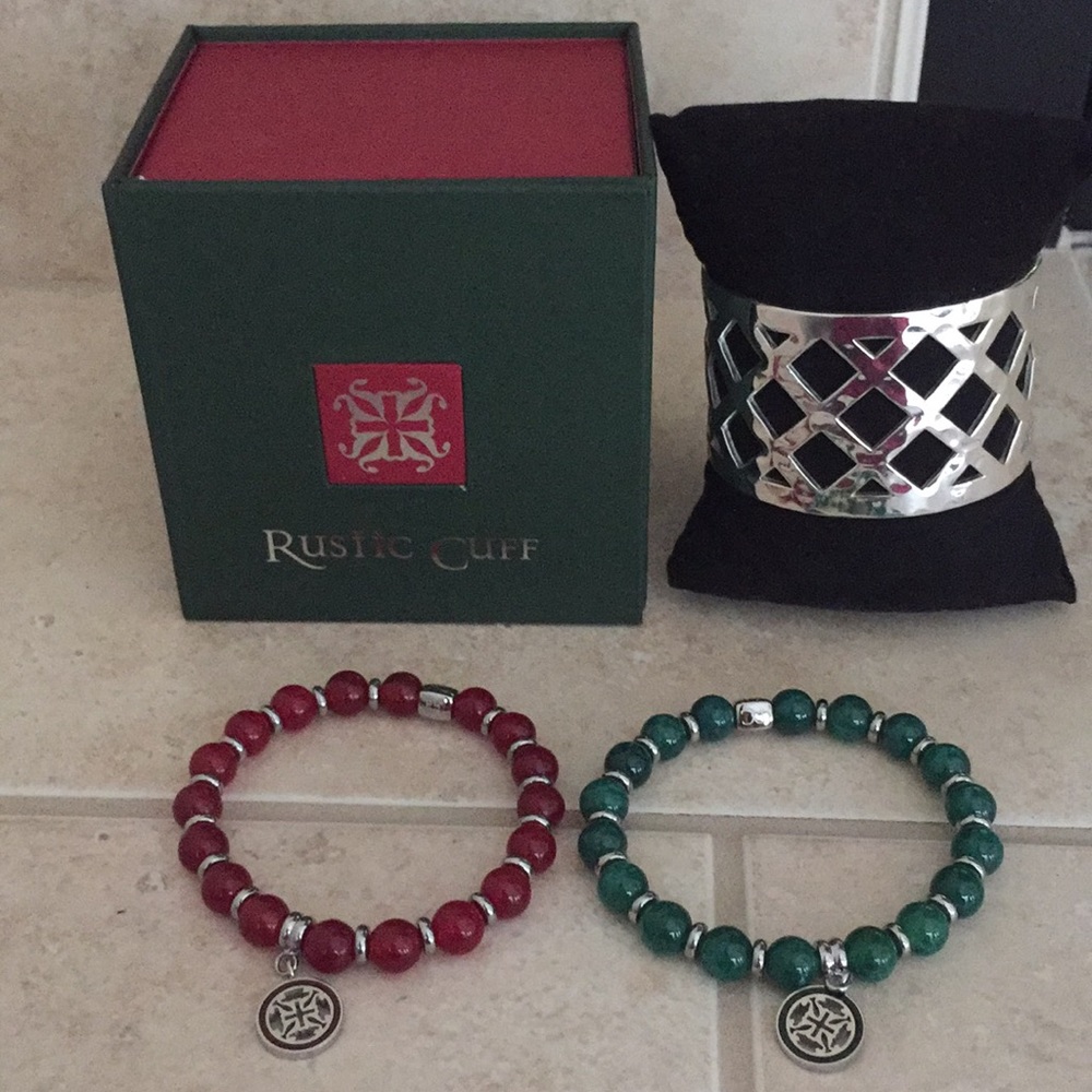 Never Worn Rustic Cuff Christmas Bracelet Set