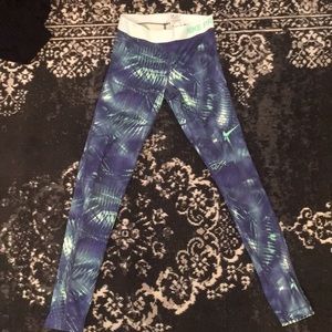 Nike Pro Leggings Size Small