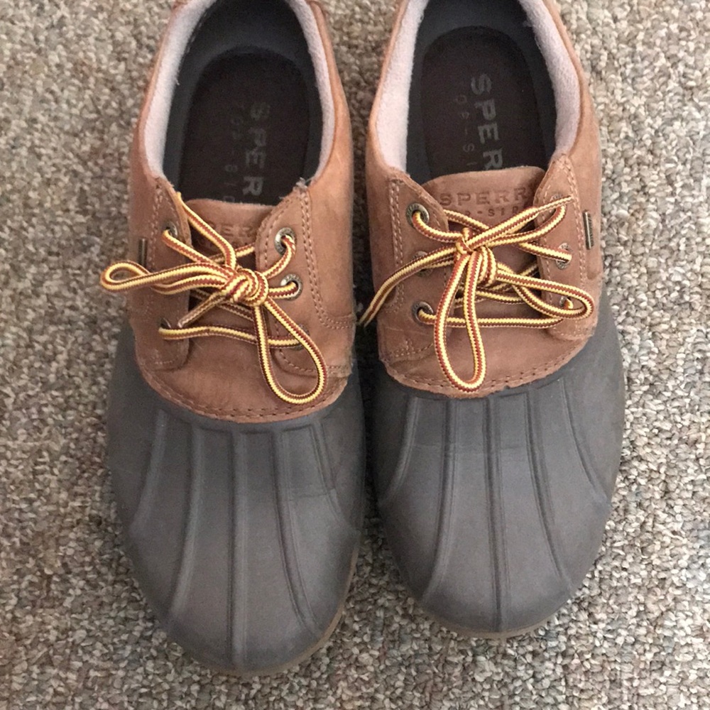 Sperry boat shoes