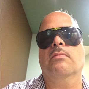 Meet your Posher, Kenneth