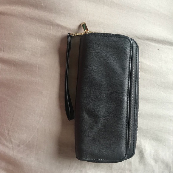 black clutch wallet - Picture 3 of 4