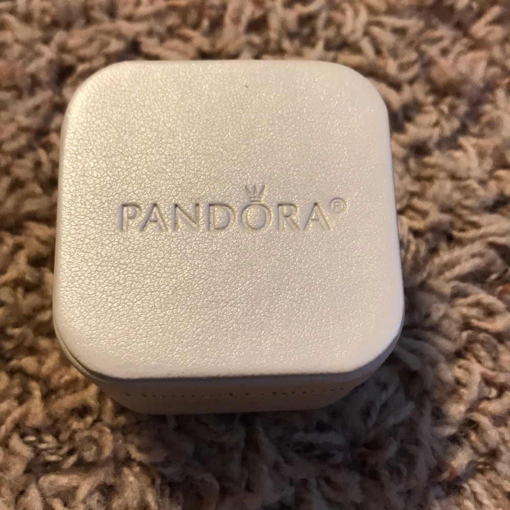 Pandora Gift Box