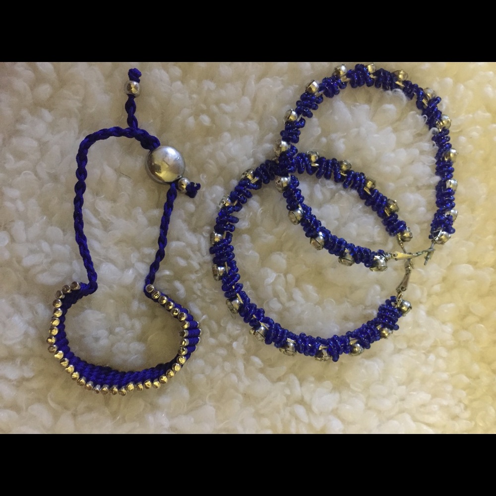 Pretty royal blue earrings with bracelet