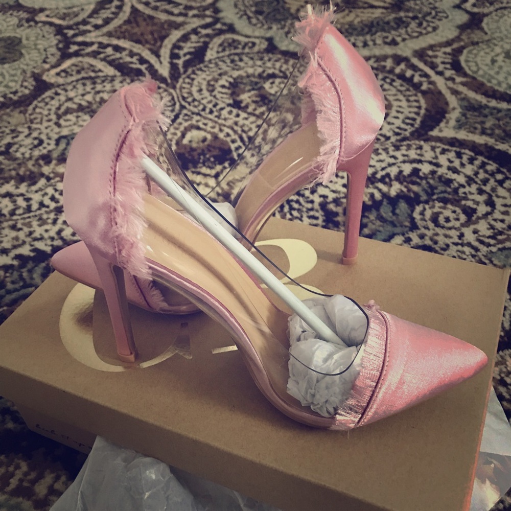 NIB Pink &Clear high heels with gray details