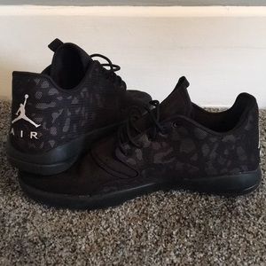 Women’s Jordan Eclipses