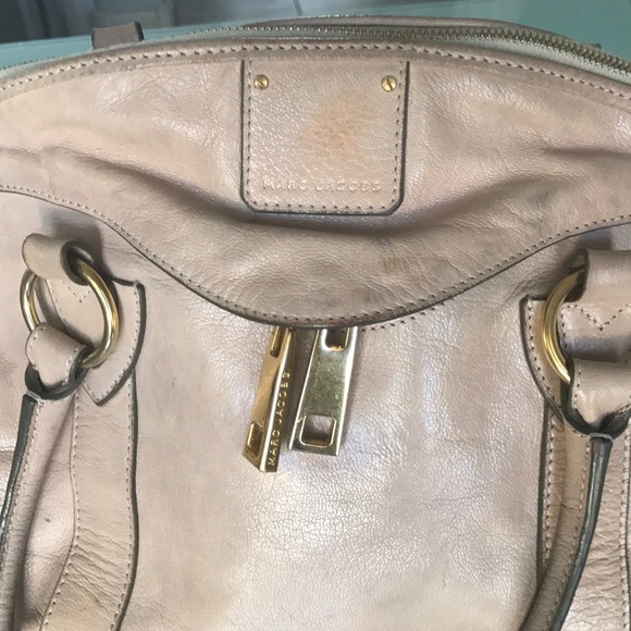 Marc jacobs satchel with gold hardware - Picture 3 of 7