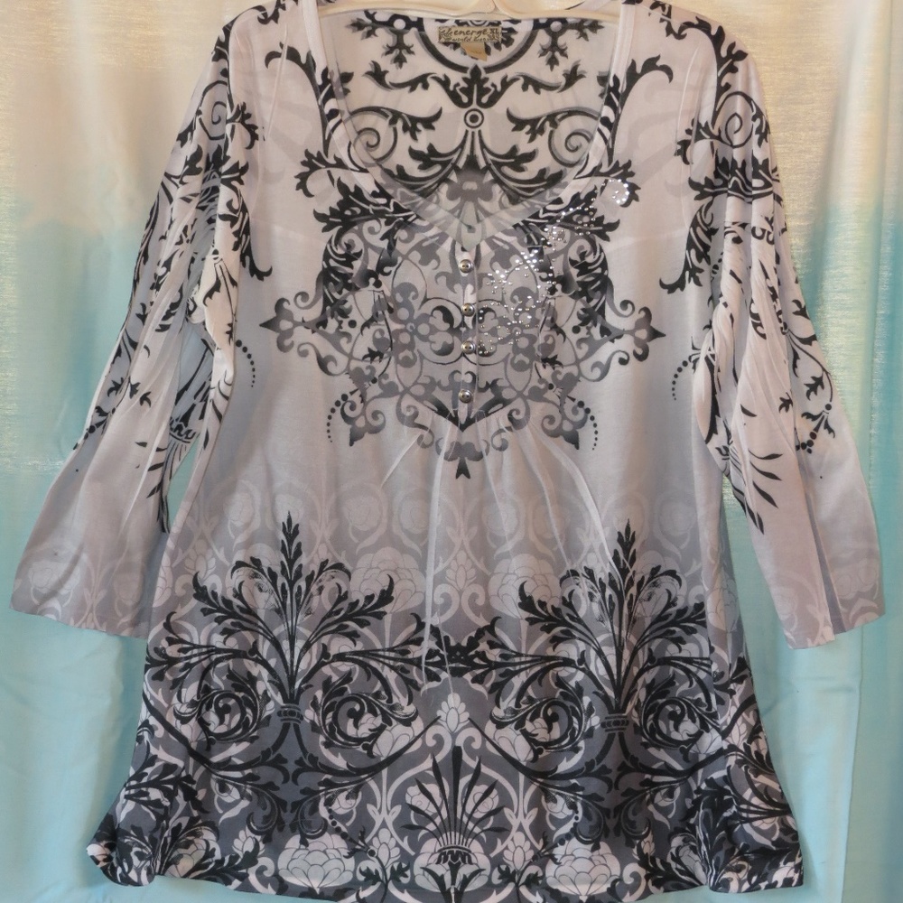 3/4 sleeve printed shirt