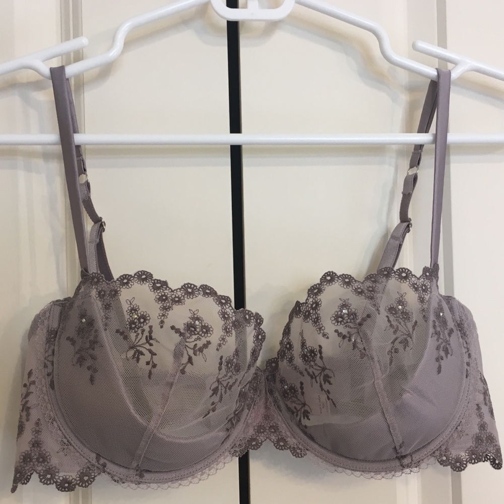 💜💋🛍Victoria’s Secret Balconet Bra! Sz 36C