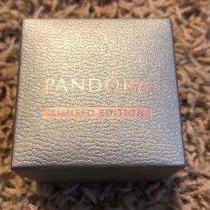 Pandora Gift box
