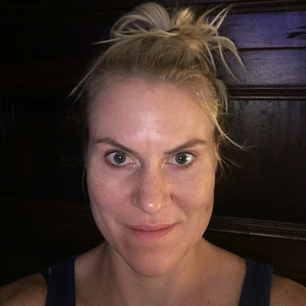 Meet your Posher, Jennifer
