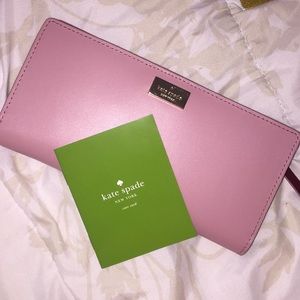 NWT; Kate Spade LARGE Stacy Wallet
