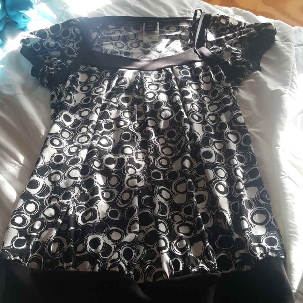 Short sleeve