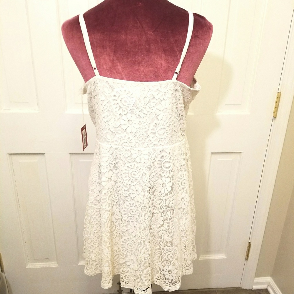 MOSSIMO Lace Skater Dress - Picture 3 of 5