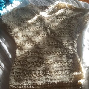 Short sleeve sweater