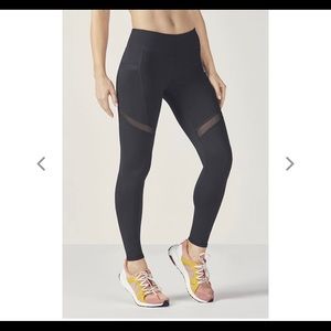 Fabletics Darcy Leggings - Size L