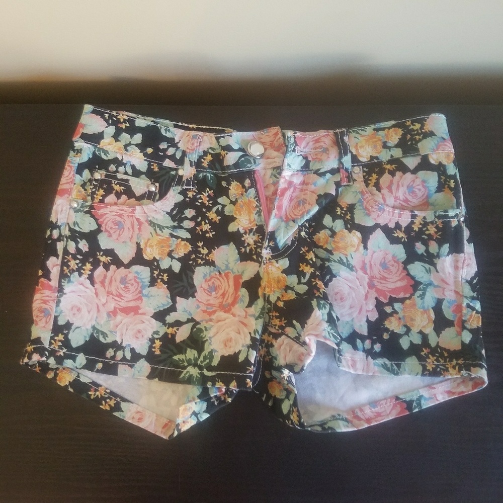 Shylo - Juniors5 - Floral Denim Shorts