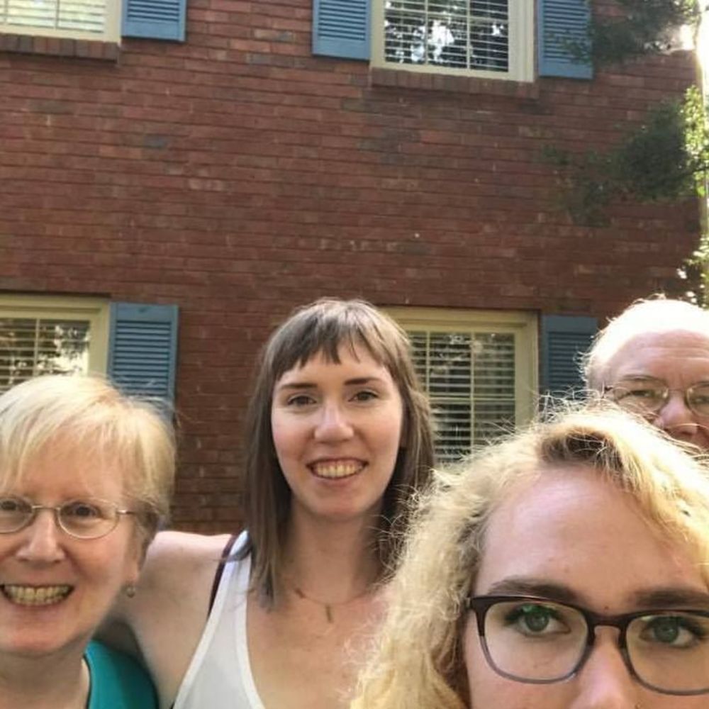 Meet your Posher, Caitlin