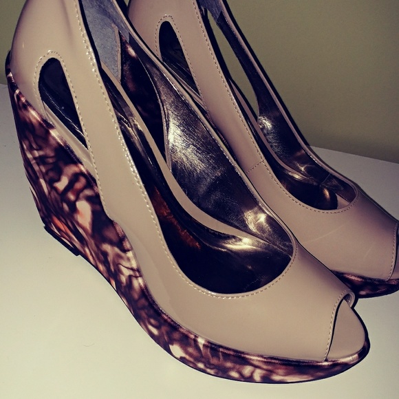 Shoes - Picture 3 of 3