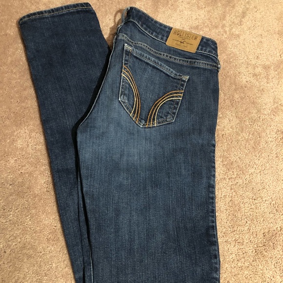 Hollister Jeans - Picture 3 of 4