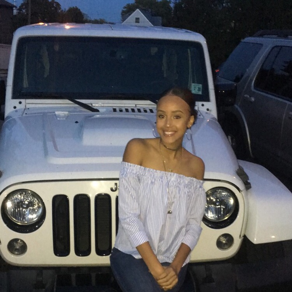 Meet your Posher, Kassandra