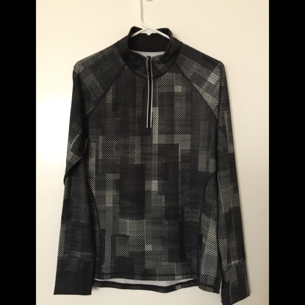 Long sleeve workout shirt