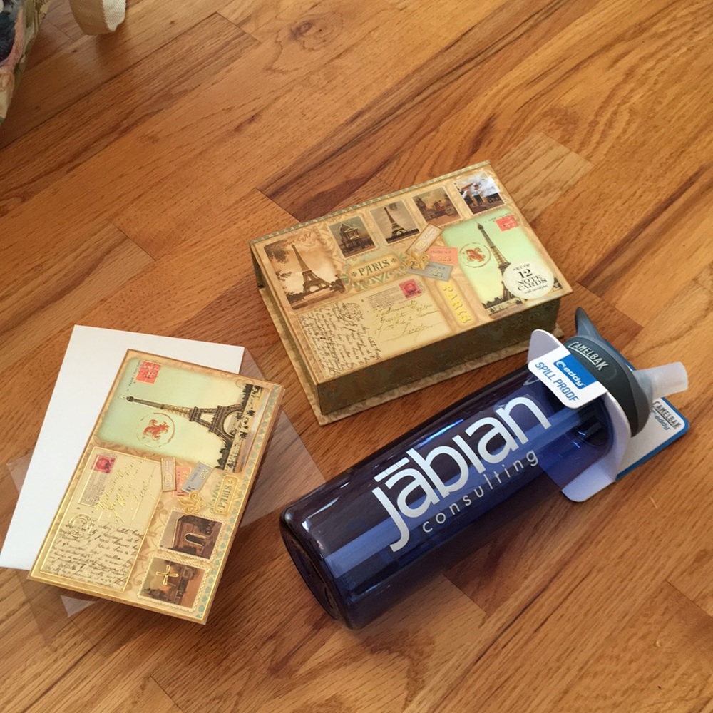 Set 12 note cards and camelbak bottles