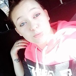 Meet your Posher, Brittney