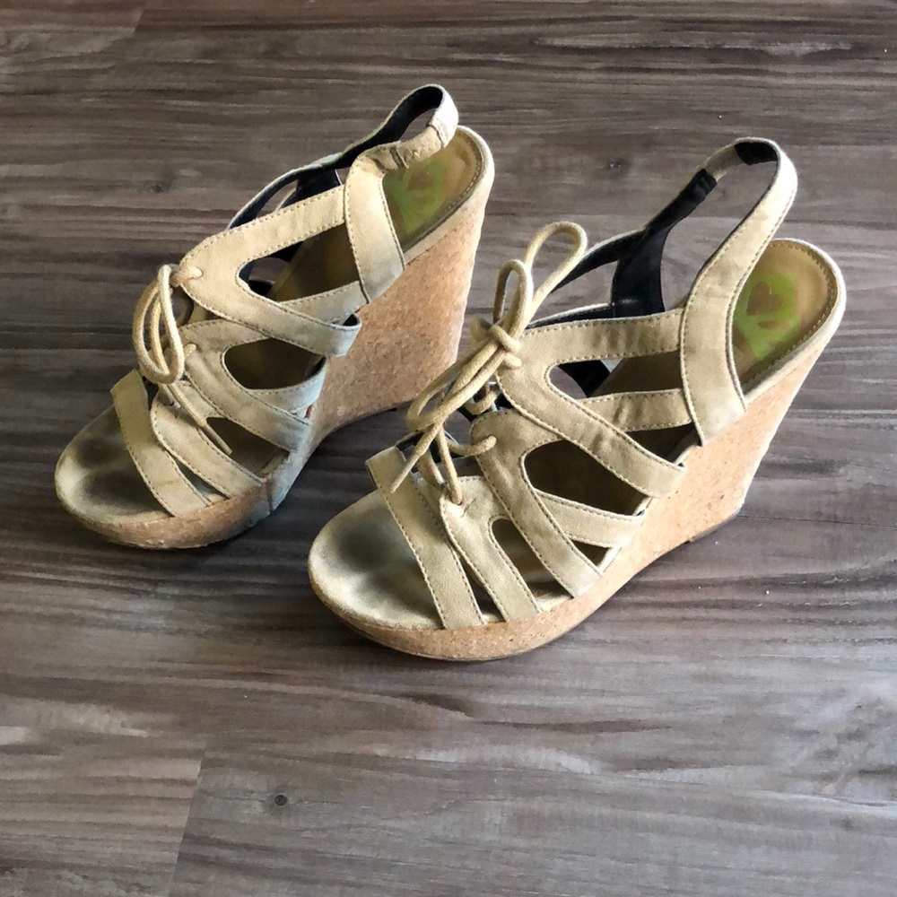 Lace-up nude, cork platform heels