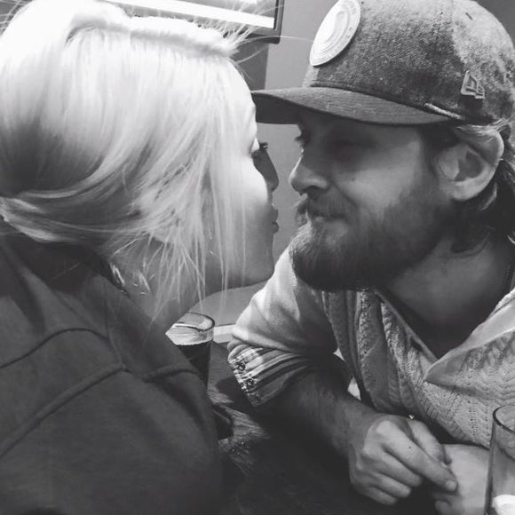 Meet your Posher, Kylie - Picture 1 of 1